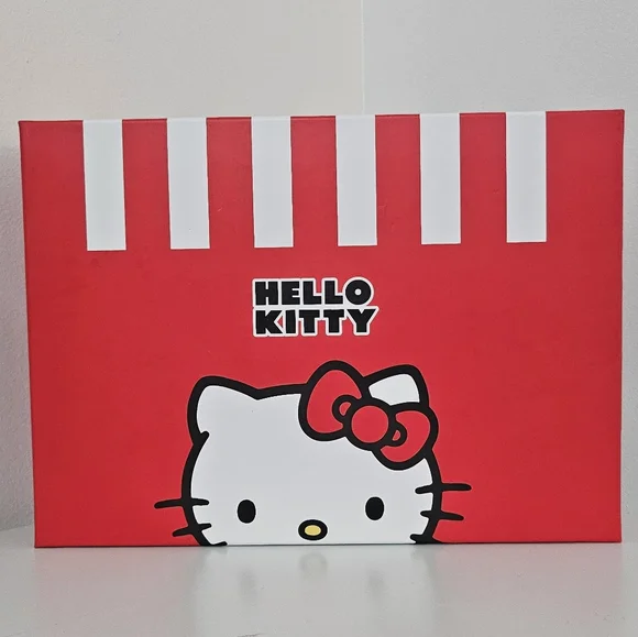 Hello Kitty 3-Piece Gift Set - Picture 3 of 3
